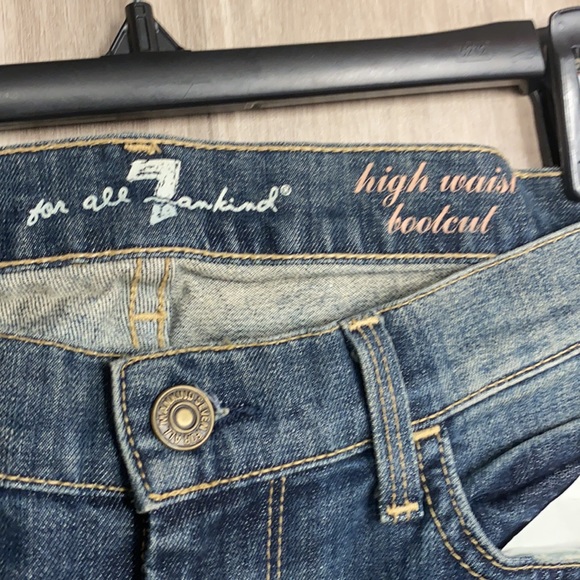 NWT 7 For All Mankind, HW Bootcut, SIZE: 28! - Picture 7 of 8